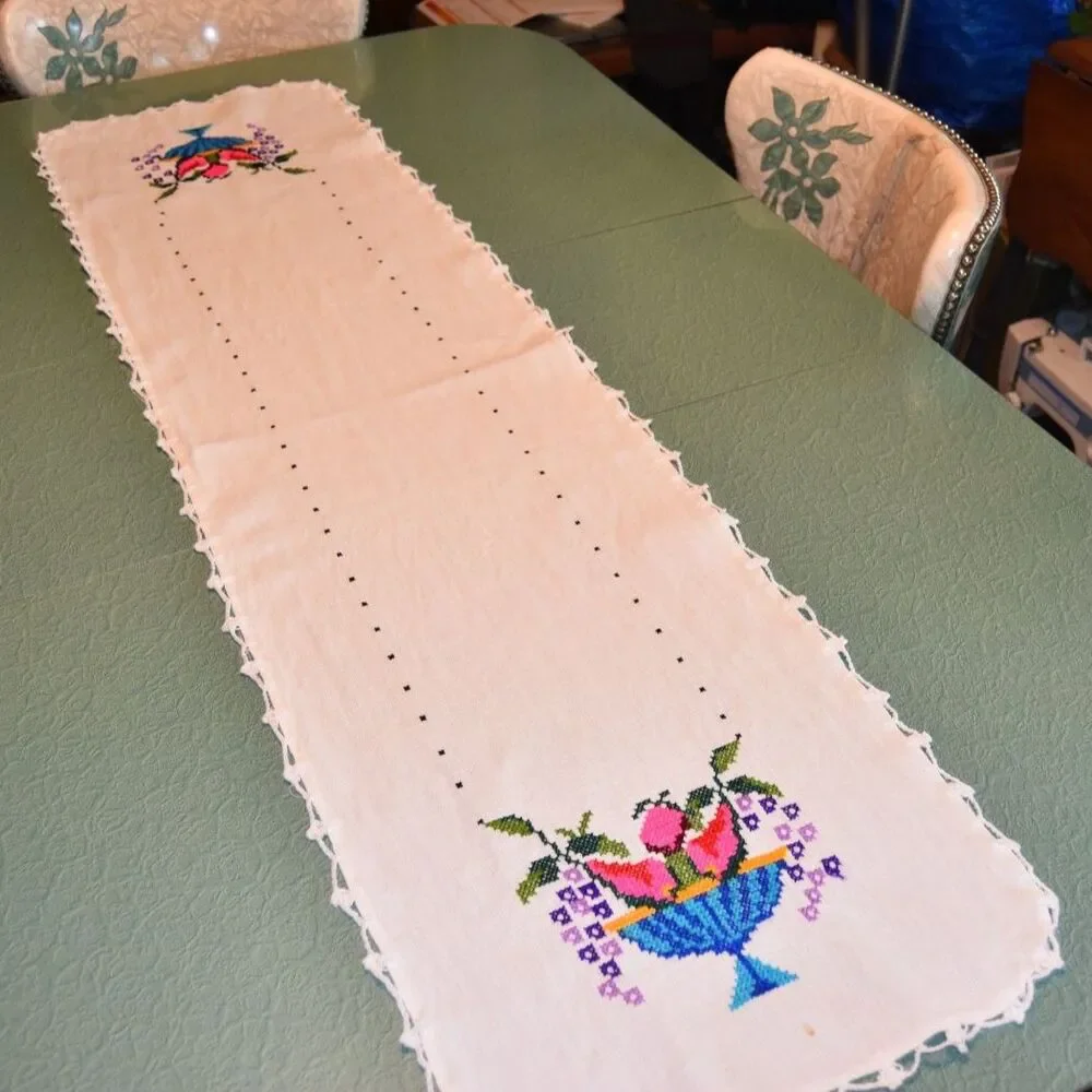 Vintage Mexican Embroidered Table Runner Folk Art Floral Crochet 53x14